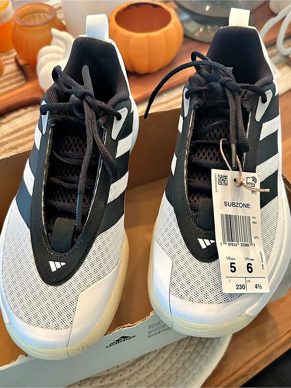 adidas Adizero SL 2 Athletic Shoes White & Black US 5 NWT